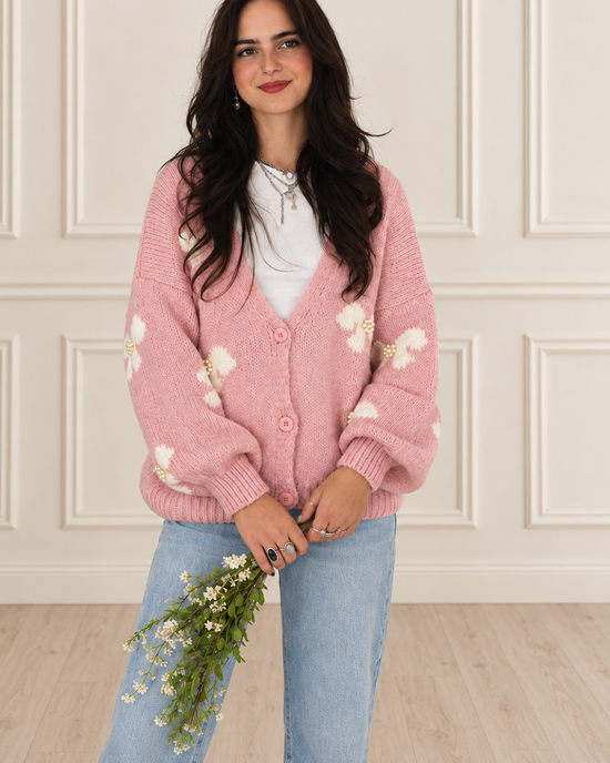 Strickjacke mit Schleifen & Perlen in Rosa