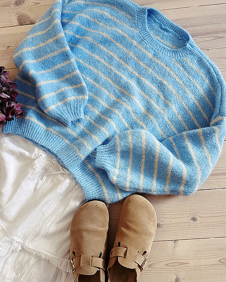 Gestreifter Strickpullover hellblau und weiß für Damen