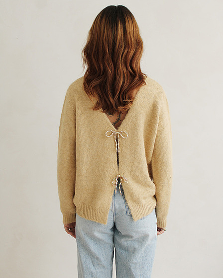 Strickpullover mit Rückenausschnitt und Schleifen – Beige, Onesize 36–42
