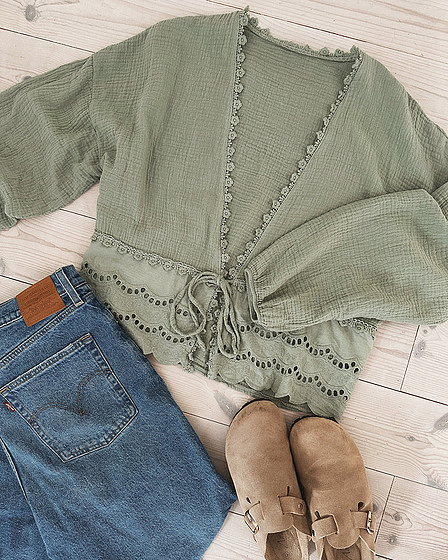 Musselinbluse zum binden in graugrün für Damen