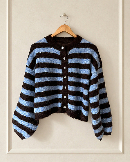 Strickjacke gestreift in Blau-Braun