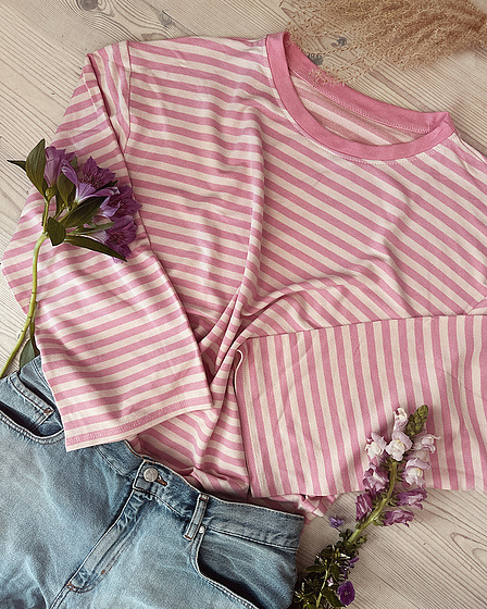 Oversize Longsleeve gestreift in Rosa