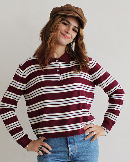 Fine-knit sweater with retro stripes in burgundy and blue