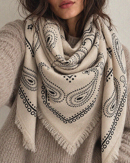 XL Wollschal mit Paisley-Muster in taupe