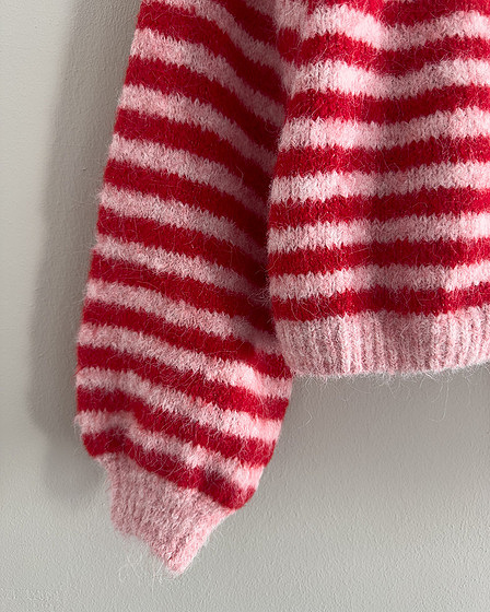 Rosa-rot gestreifte Strickjacke für Damen