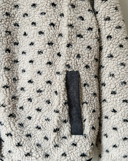 Teddy Sherpa Jacket — Beige with Dots