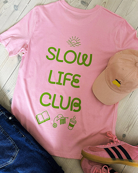 Slow Life Club T-Shirt in rosa & grün