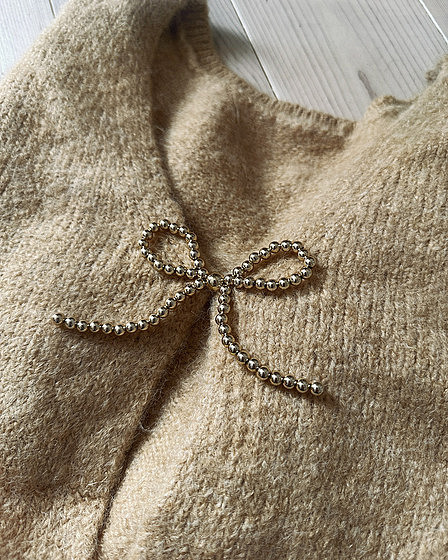 Knitted Sweater with Bow Back – Beige, One Size EU 36–42