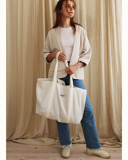 Gestreifte Shopping Bag in weiß und blau